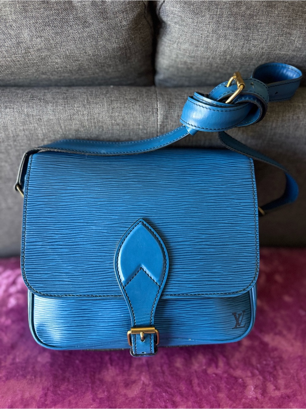 Louis Vuitton Cobalt Blue Epi Leather Shoulder Bag - Picture 13 of 13